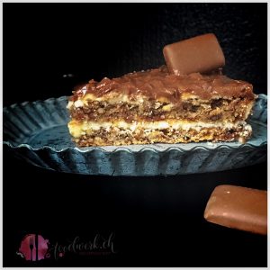 mandeltorte, almondi, schokolade, dajm, schweden, sweden, daim, ikea, kuchen, karamell, caramael, almond, almondi torte, torte, tortelein, idee, einfach kochen, einfaches rezept, rezepte, schweizer foodblogs, foodwerk.ch, foodwerk, foodblog, blog, food, kochen, backen, cook, bake, swiss, swiss foodblog, foodblogger, foodie, instafood, kalorienbombe