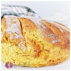 karotten, rüebli, Brot, backen, frisches brot, selbstgemachtes brot, einfaches brot, gehaltvolles brot, dinkel, dinkelmehl, idee, einfach kochen, einfaches rezept, rezepte, schweizer foodblogs, foodwerk.ch, foodwerk, foodblog, blog, food, kochen, backen, cook, bake, swiss, swiss foodblog, foodblogger, foodie, instafood