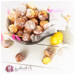 quark, magerquark, zitrone, fasching, fasnacht, fettarm, gebaeck, cake pop, cakepop maker, teig, quarkbaellchen, zimt, zucker, puderzucker, karneval, idee, einfach kochen, einfaches rezept, rezepte, schweizer foodblogs, foodwerk.ch, foodwerk, foodblog, blog, food, kochen, backen, cook, bake, swiss, swiss foodblog, foodblogger, foodie, instafood