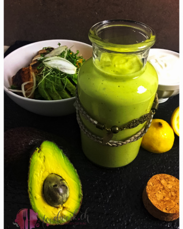 avocado, dressing, salatsauce, joghurt, avocado-joghurt, sauce fuer salat, gesund, idee, einfach kochen, einfaches rezept, rezepte, schweizer foodblogs, foodwerk.ch, foodwerk, foodblog, blog, food, kochen, backen, cook, bake, swiss, swiss foodblog, foodblogger, foodie, instafood