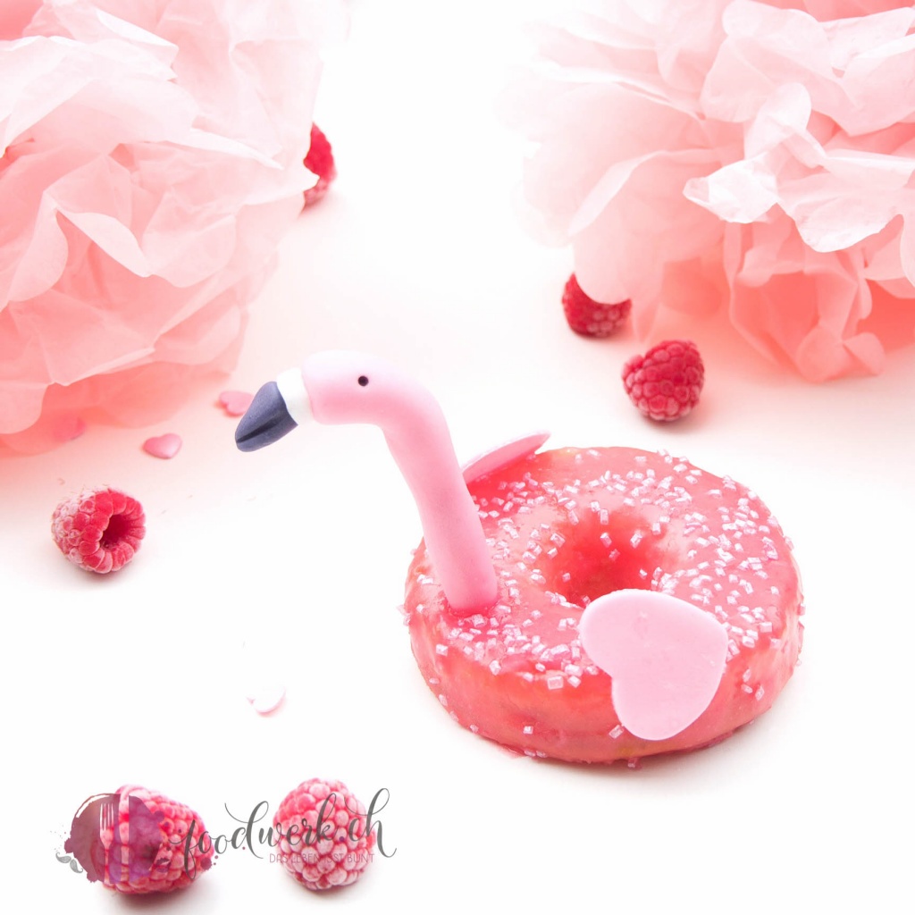 flamingo, donut, donuts, süss, glasur, Rezept, idee, einfach kochen, einfaches rezept, rezepte, schweizer foodblogs, foodwerk.ch, foodwerk, foodblog, blog, food, kochen, backen, cook, bake, swiss, swiss foodblog, foodblogger, foodie, instafood, foodblogs, familyblog