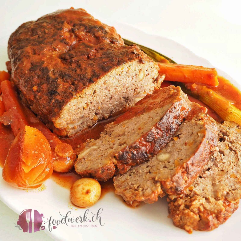 hackbraten, hackfleisch, fachiertes, traditionell, braten, logo foodwerk, idee, einfach kochen, einfaches rezept, rezepte, schweizer foodblogs, foodwerk.ch, foodwerk, foodblog, blog, food, kochen, backen, cook, bake, swiss, swiss foodblog, foodblogger, foodie, instafood, schweizer foodblog, luzern, kochanleitung, foodies, foodporn, rezept ideen, menuevorschlaege, menueplan, vorspeise, hauptgang, dessert, familyblog