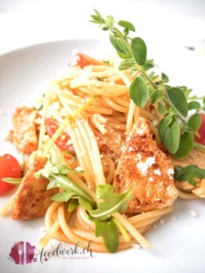 Spaghetti mit Ruccola und Hähnchenstreifen. Ein einfaches Rezept, wenn es schnell gehen muss