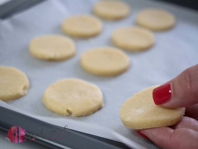 Taler auf Backblech legen