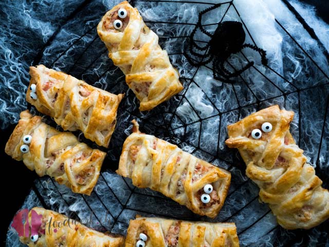 Mumien für Halloween als salzigen Snack