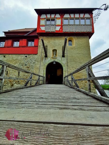 Wasserschloss im Thurgau andere Seite