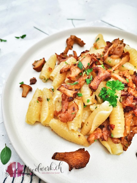 Carbonara mit Pfifferlingen