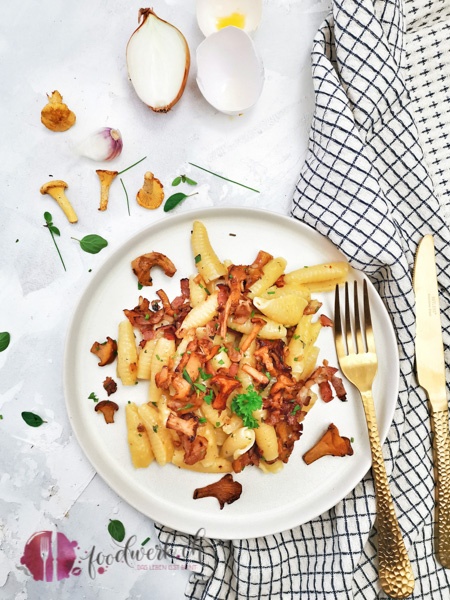 Pasta Carbonara mit Pfifferlingen