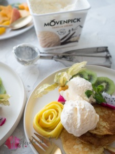 Mövenpick Vanilla Dream mit Low Carb Pancakes aus Kokosmehl