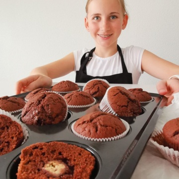 Liv mit ihren Schokomuffins