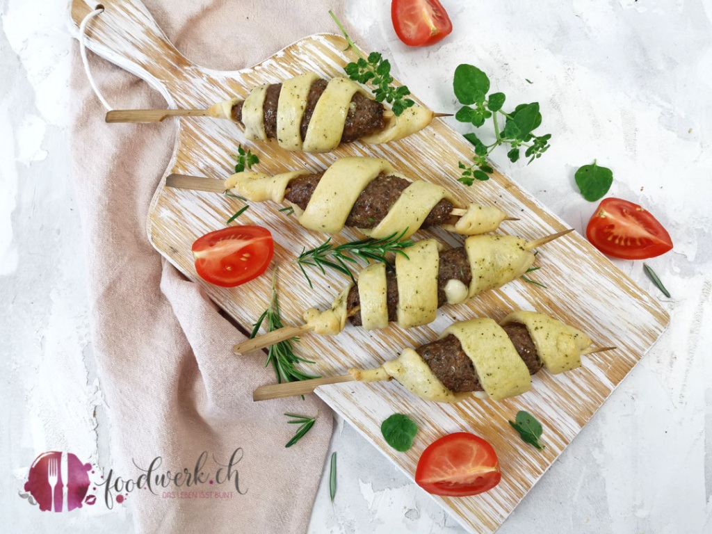 Hackfleisch Spiesse vom Grill oder aus dem Backofen