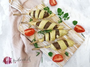 Hackfleisch Spiesse vom Grill oder aus dem Backofen