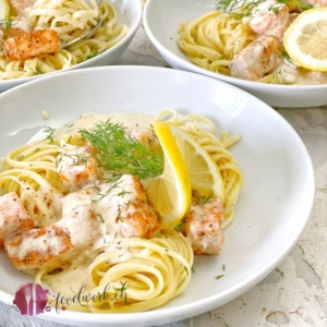 Pasta mit Lachs und Zitrone nah