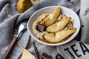 Porridge mit Birnen und Vanille