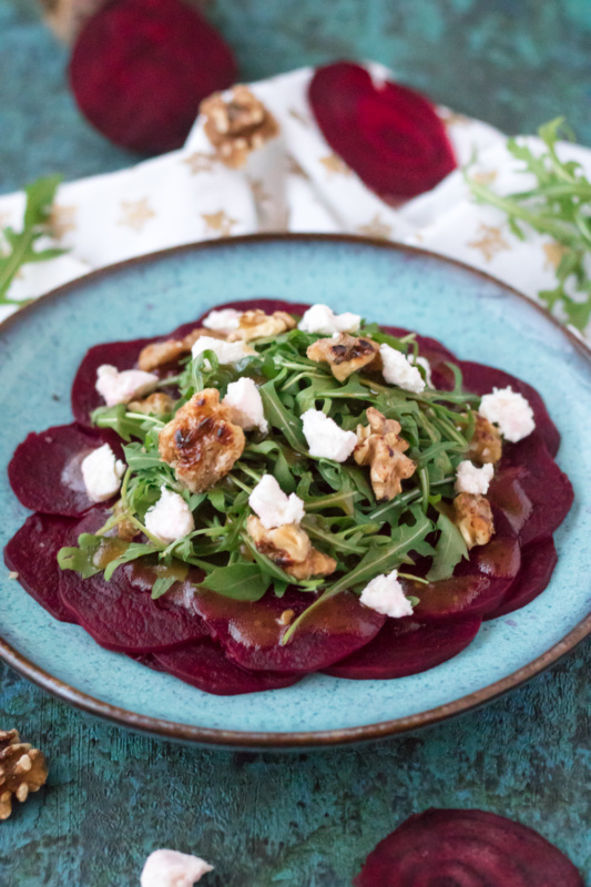 Randen Carapccio mit Rucola und Nüssen