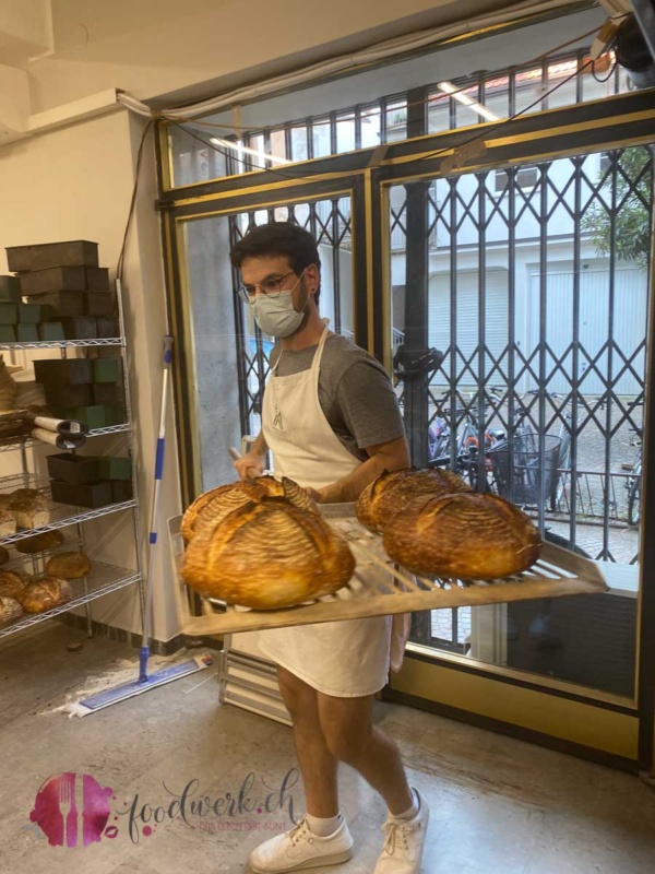 Frisches Brot direkt aus dem Ofen