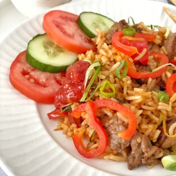 Chop Suey mit Rindfleisch und Gemüse