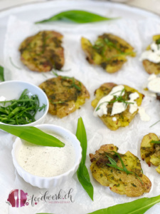 Bärlauch Quetschkartoffeln mit frischem Bärlauch und Dipp