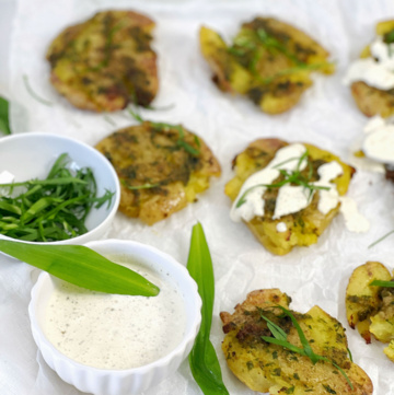 Bärlauch Quetschkartoffeln mit frischem Bärlauch und Dipp