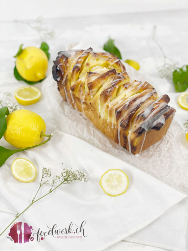 Zitronen Zupfbrot mit Lemon Curd