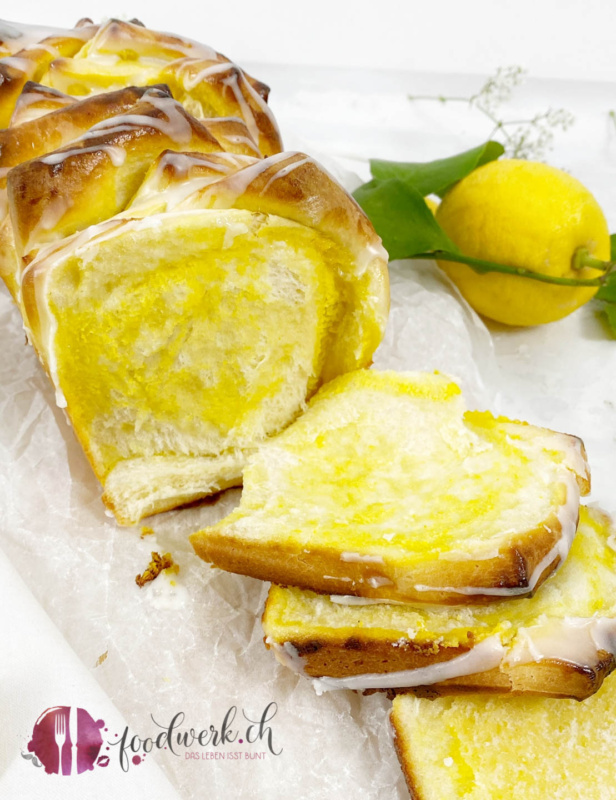 Fluffiges Zitronen Zupfbrot gefüllt mit Lemon Curd