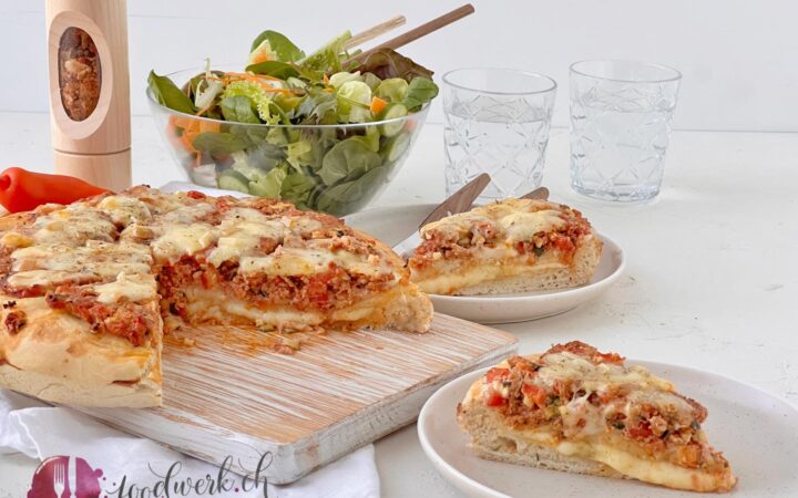 Bauernwähe mit Raclette Suisse Käse