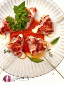 Tomme mit Speck auf Spiess