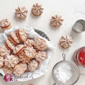 Linzer Küssli mit feiner Konfiture