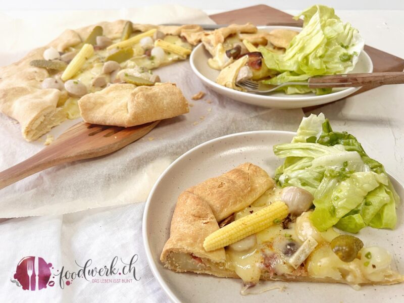 Raclette Galette mit knackigem Salat