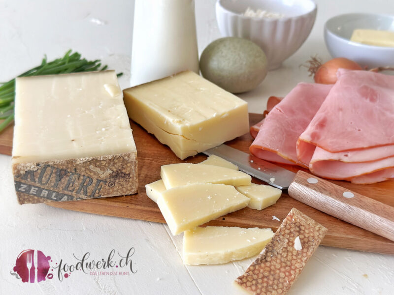 Gruyèere AOP und feiner Schinken für den Strudel